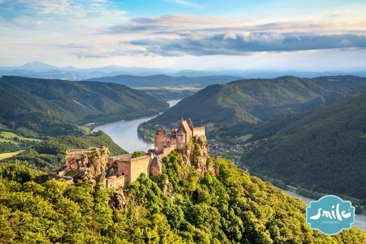 Donau Strandhaus Mit Duernstein Panorama Rossatzbach
